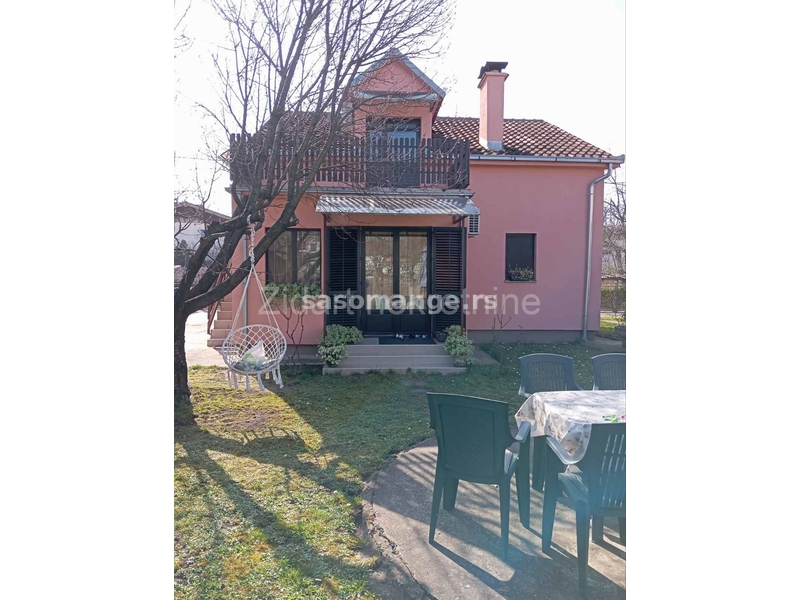 Batajnica, Braće Smiljanić, kuća na prodaju 148m2