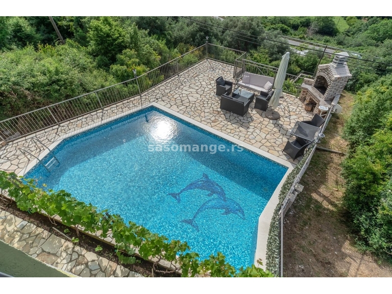 Kuća u Buljarici sa bazenom i panoramskim pogledom
Ova nekretnina nalazi se u živopisnom dijelu C...