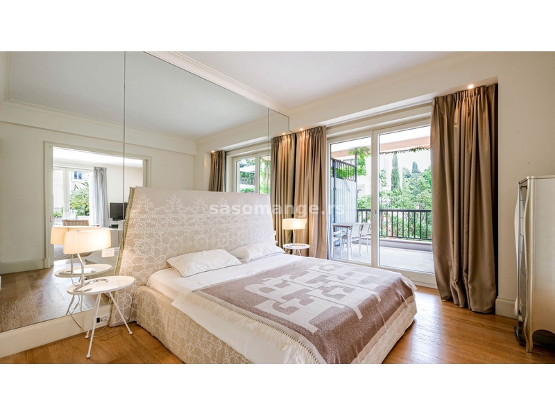 Jednosoban apartman u Porto Montenegro, Teuta udoban i moderan premium stan. Zgrada Teuta ima ...