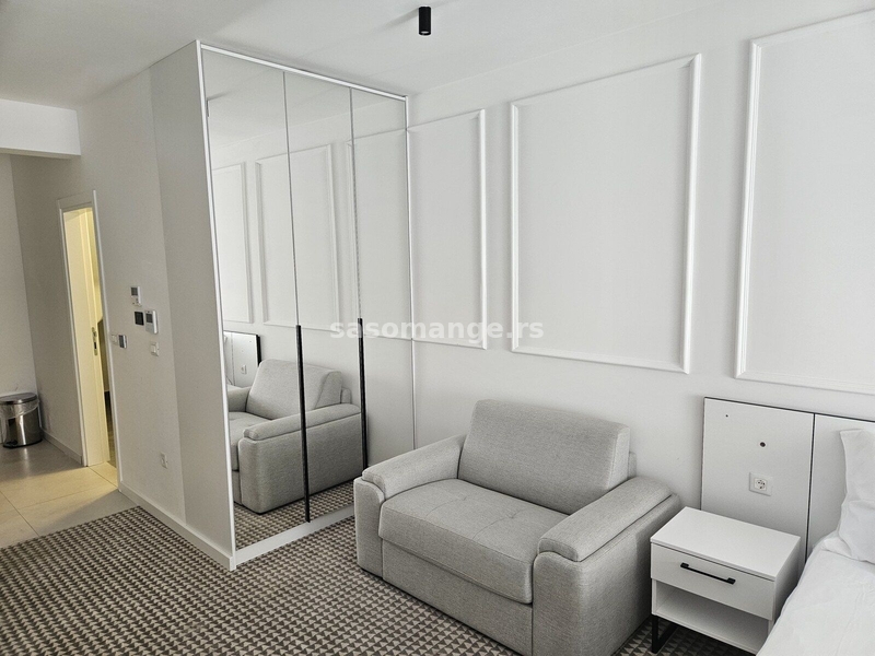 Studio u kondo hotelu Allure Budva, strogi centar nekretnina pogodna za investiciju.
Studio a...