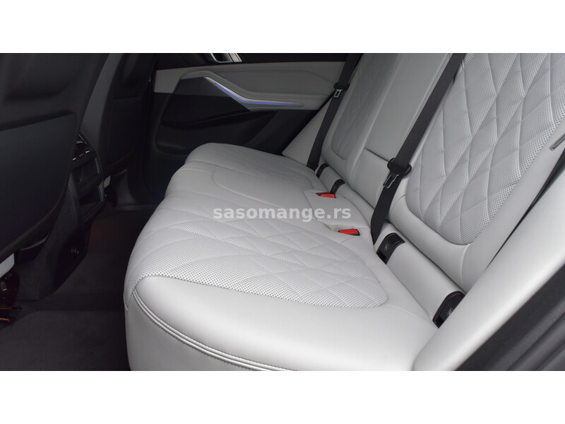 BMW X5 30d xDrive M Paket 210 KW | 285 KS