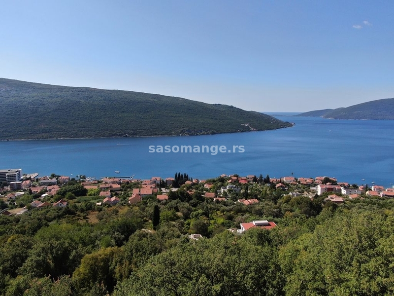 Prodaja zemljišta za kompleks vila - Kumbor, Porto Novi

Ukupna površina zemljišta je 14.000 m2.
...