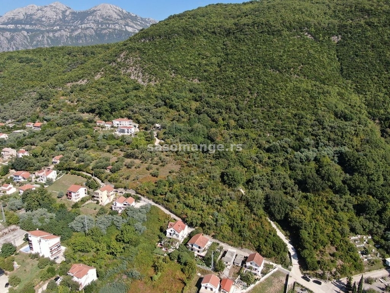 Prodaja zemljišta za kompleks vila - Kumbor, Porto Novi

Ukupna površina zemljišta je 14.000 m2.
...