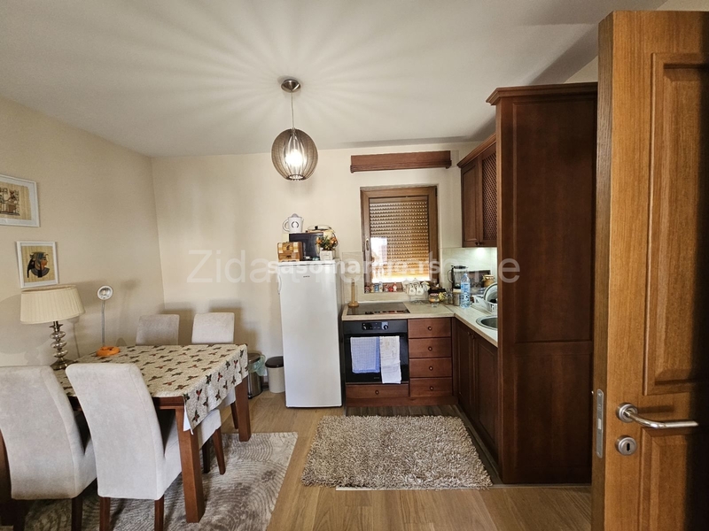 Bregovi, Ruske brvnare, lux 44 m2, Izuzetno