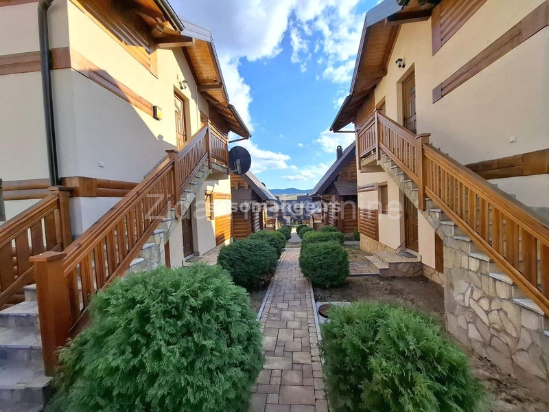 Bregovi, Ruske brvnare, lux 44 m2, Izuzetno