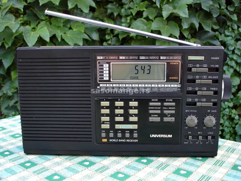 UNIVERSUM TR-3061 - world band receiver