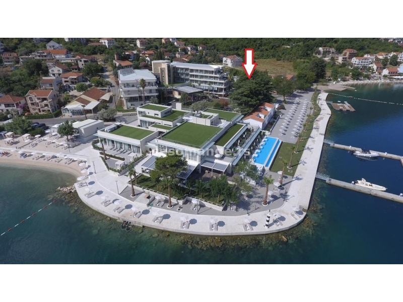Gradevinsko zemljiste stambene namjene na 2.linije Kotorskog zaljeva!
Plac uz hotel Blue Kotor Ba...