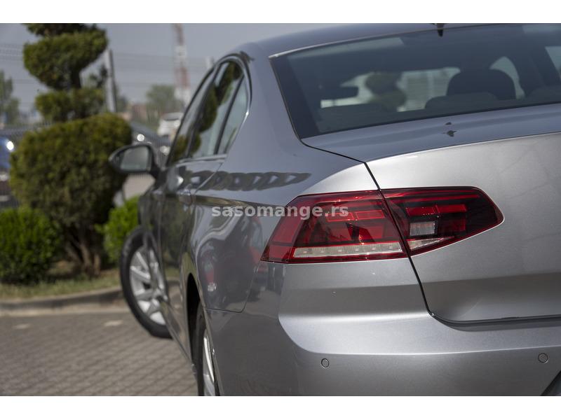 Passat B8 1.6TDI DSG Navigacija Kamera