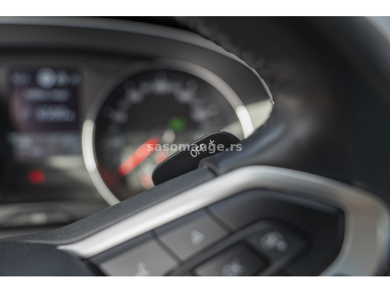 Passat B8 1.6TDI DSG Navigacija Kamera