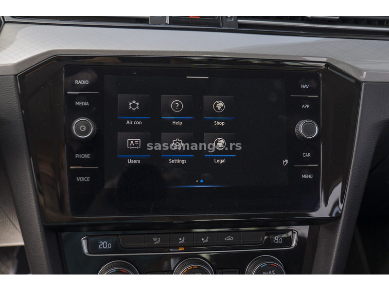 Passat B8 1.6TDI DSG Navigacija Kamera