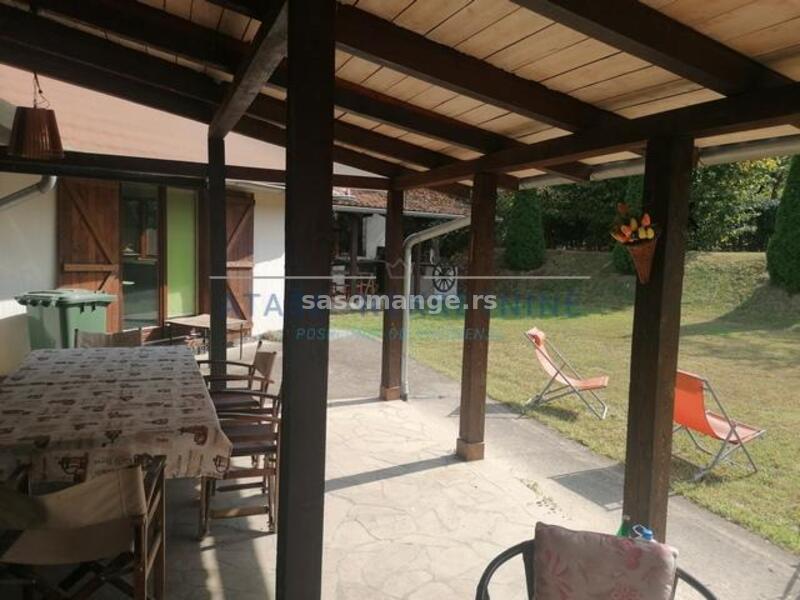 Aranđelovac, Bukovik, 220m2+50m2+18ari, etno kuća ID#48287