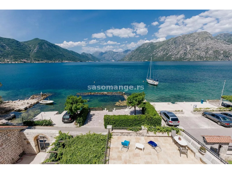 Stara kamena vila u Dobroti, Kotor