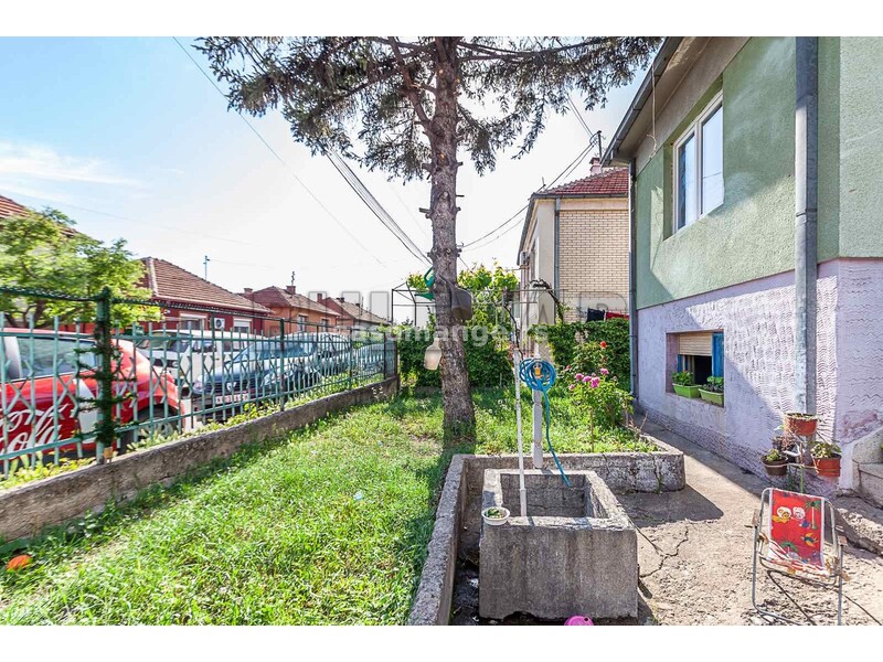 Samostojeća kuća na prodaju u Durlanu P=150m2