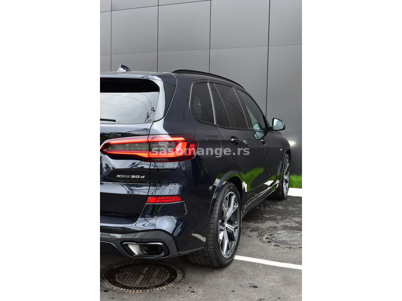 BMW X5 30d xDrive M Paket 210 KW | 285 KS