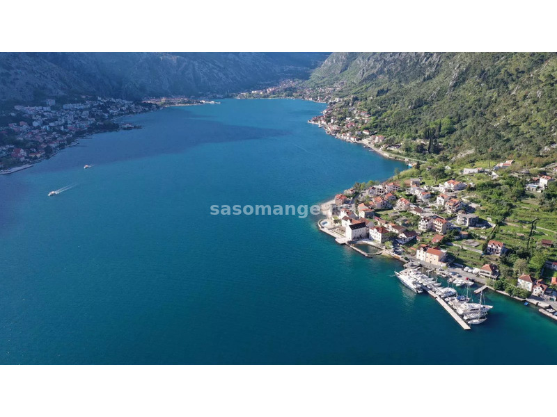 Izvanredna nekretnina uz more u Prčnju, Kotorski zaliv