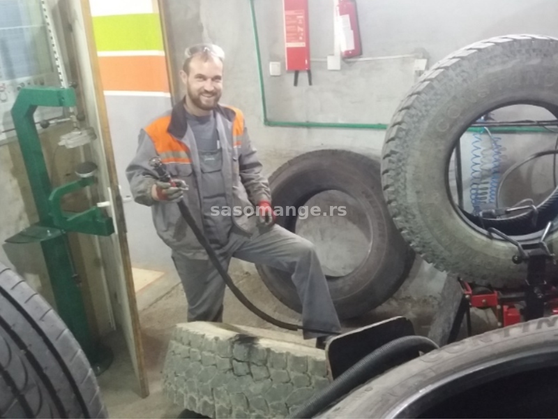 Mutata Auto Železnik-popravka teško očtećenih guma za traktore,kamione,građevinske mašine,dampere...