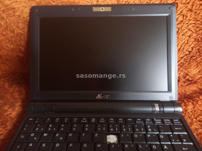 prodajem jeftino mini laptop ASUS Eee PC900A