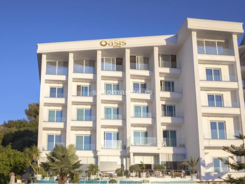 Albanija, Saranda, Hotel Oasis 4*