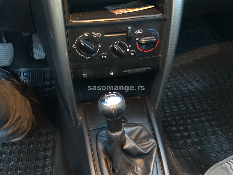 Peugeot 207 1.6 16V 5 vrata, hatchback