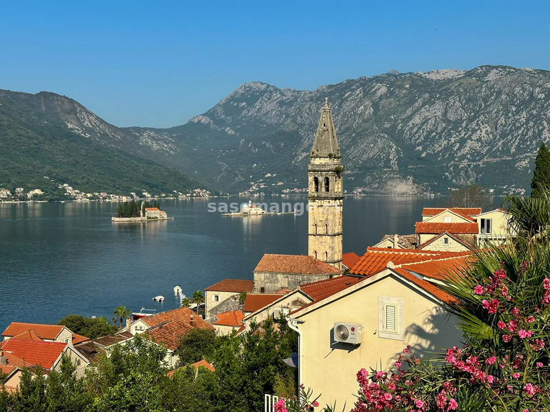 Dvosoban stan sa lijepim pogledom u Perastu, Kotor