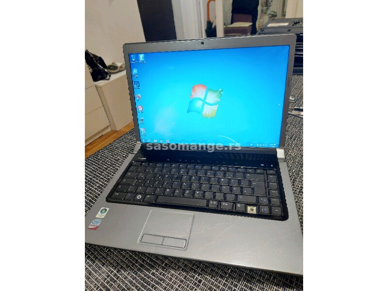 Dell Studio 1557 250GB/3GB/15.4 LED/ baterija 1.5h