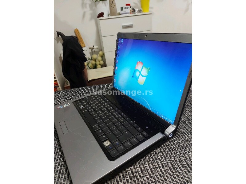 Dell Studio 1557 250GB/3GB/15.4 LED/ baterija 1.5h