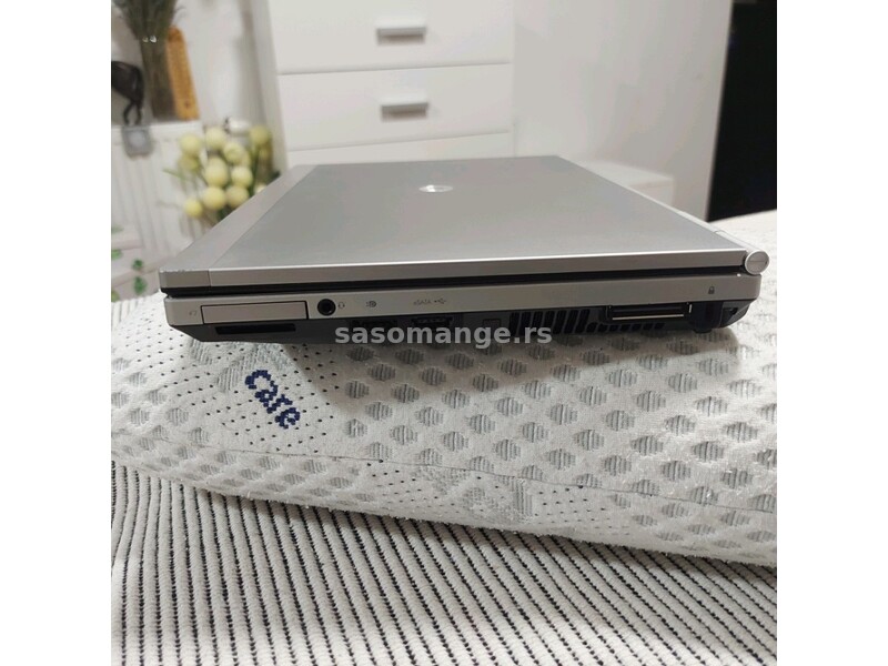 HP EliteBook 500GB/4GB/13' LED /i3/ odlican