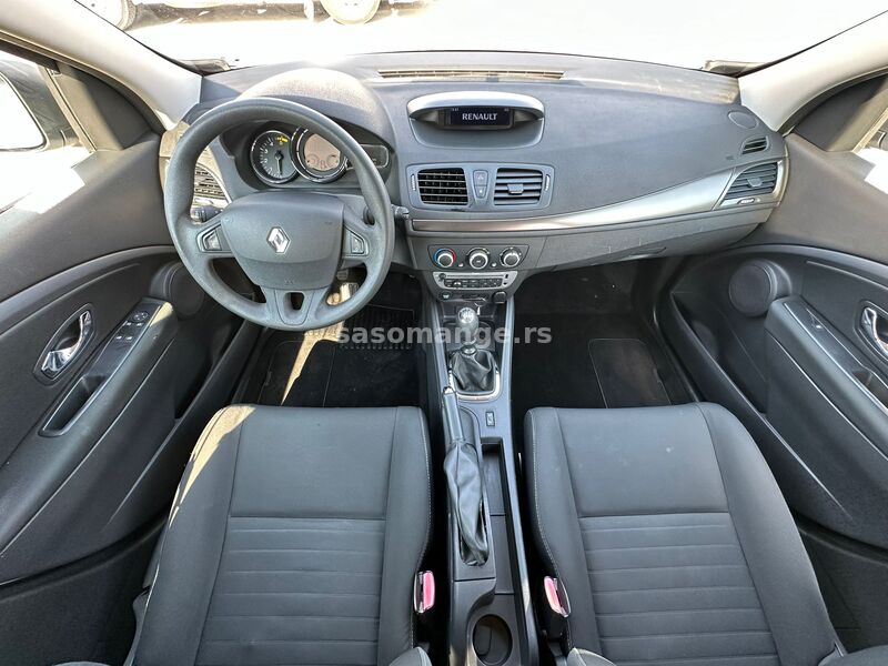 Renault Megane 1.5DCI KREDITI NA LICU MESTA