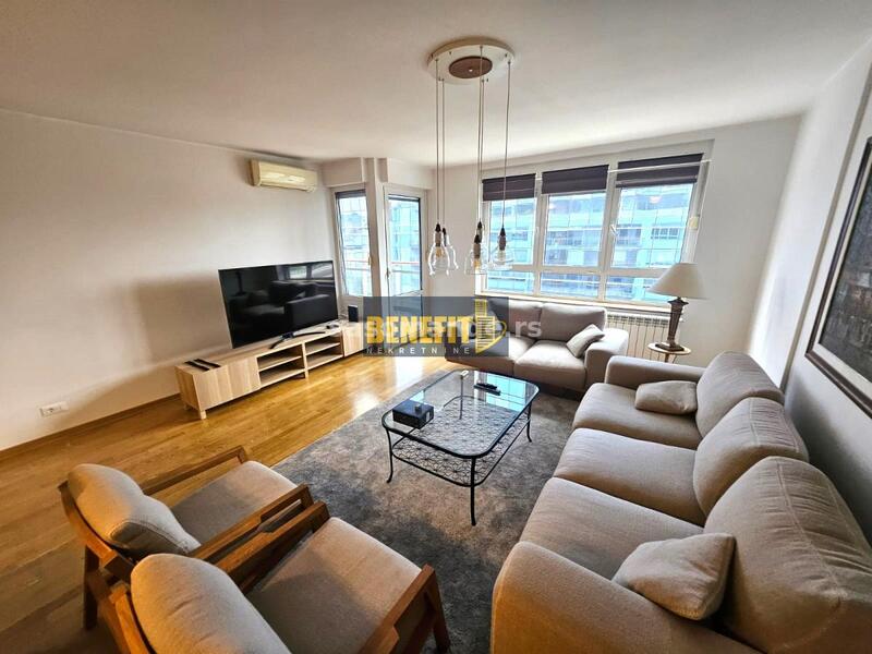 Lux 3.0 stan od 91m2, Park Apartmani