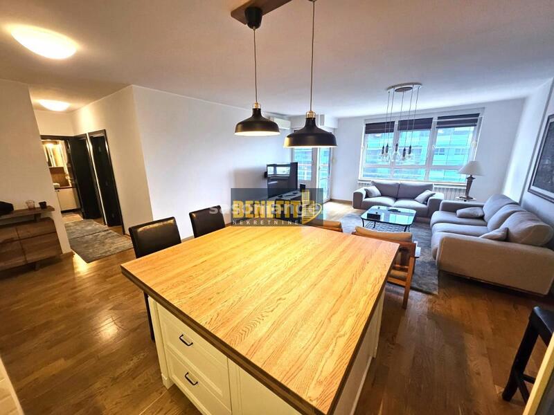 Lux 3.0 stan od 91m2, Park Apartmani