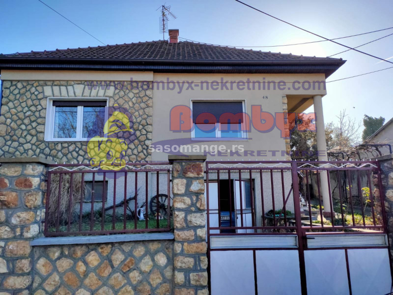 Porodična Kuća 90m Sr.Kamenica Vojvode Putnika plac 410m TOP LOKACIJA