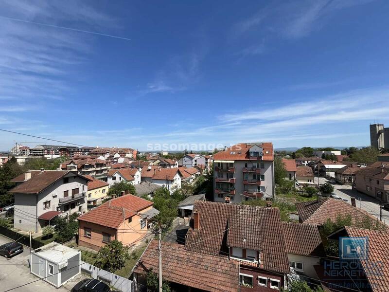 Luksuzan penthouse u širem centru Jagodine