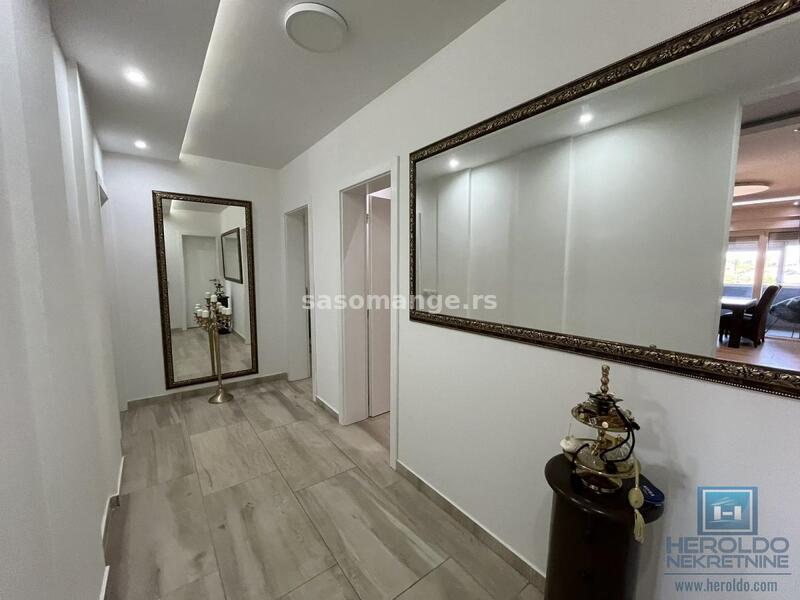 Luksuzan penthouse u širem centru Jagodine