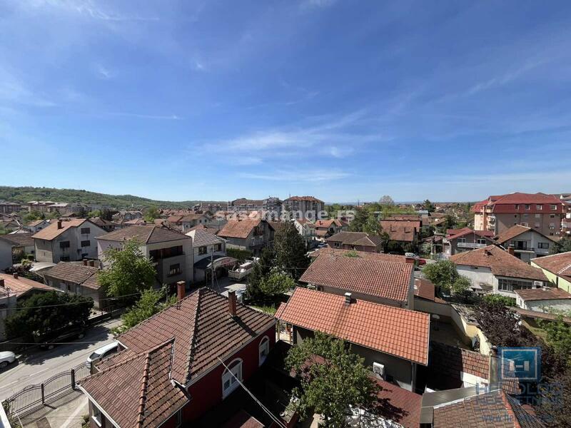 Luksuzan penthouse u širem centru Jagodine