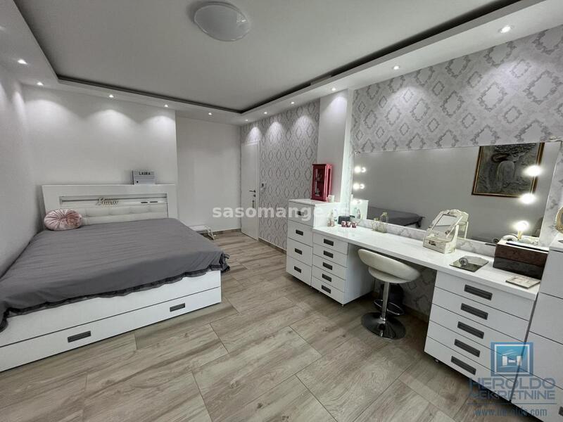 Luksuzan penthouse u širem centru Jagodine