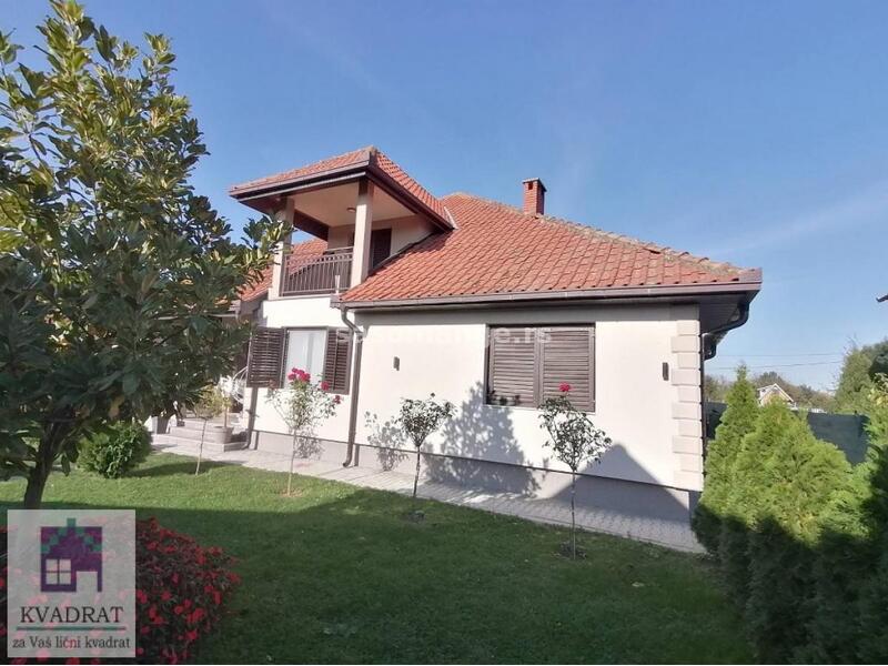 Kuća 226 m + pomoćna kuća 108 m, 10 ari, Obrenovac, Veliko Polje 350 000