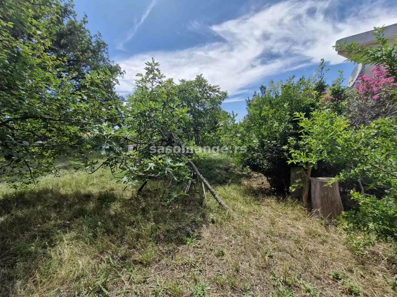 Jednospratna kuca na vecem placu sa pogledom na more, Bar, Sutomore