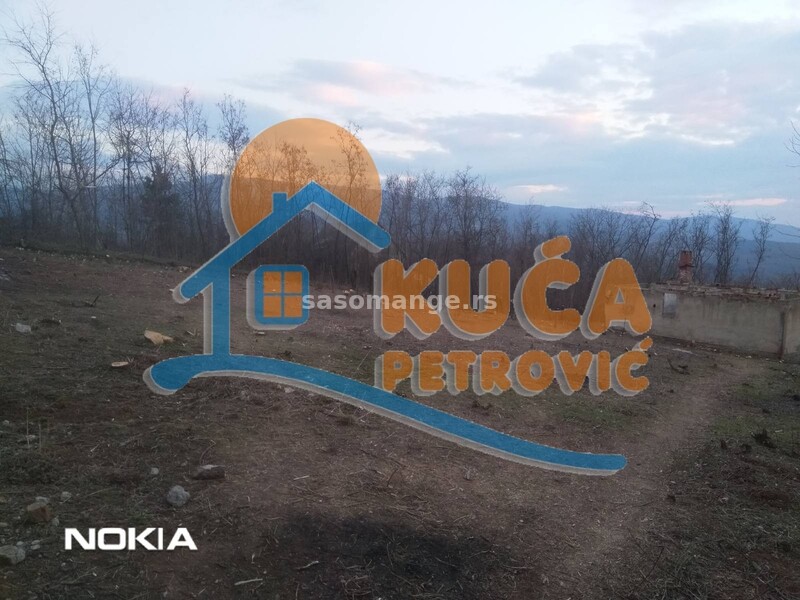 Plac sa kućom u vikend naselju Donje Vlase,1433m2