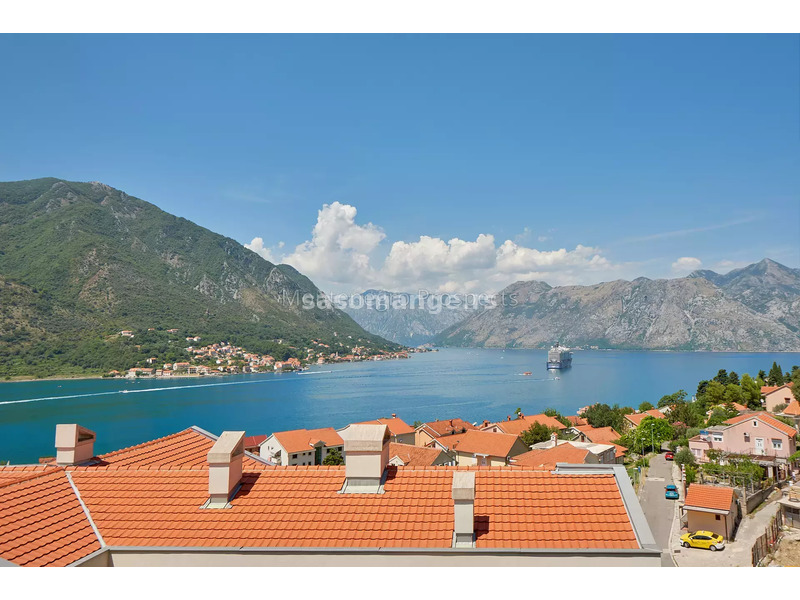 Lijep jednosoban stan sa pogledom na more, Dobrota, Kotor