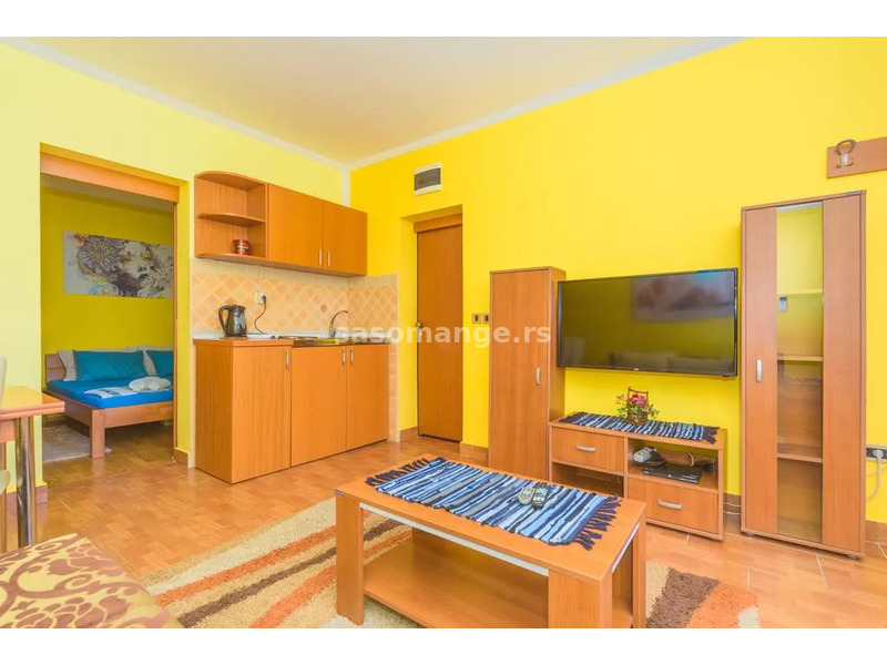 Kuća apartmanskog tipa u Sutomoru, Bar