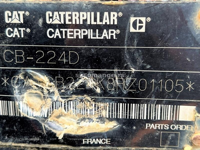 Valjak zglobni tandem CATERPILLAR CB224D 2001. godište