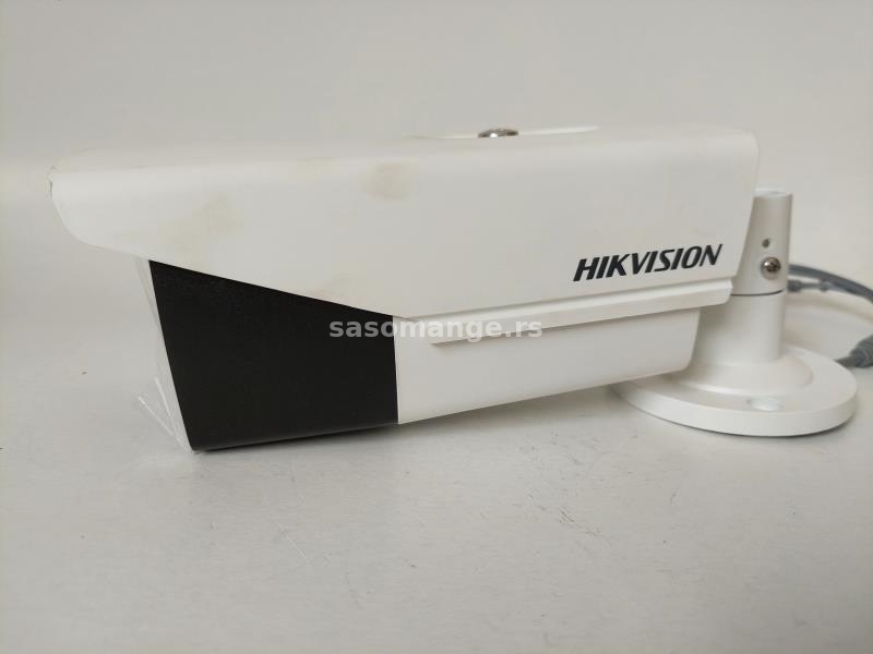 Kamera / varifokalna kamera od 2 MP / HIKVISION