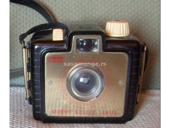 Prodajem fotoaparat Kodak-Brownie bullet camera