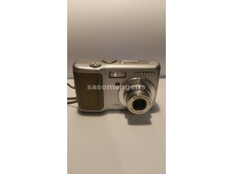 SAMSUNG digimax D60 digitalni fotoaparat