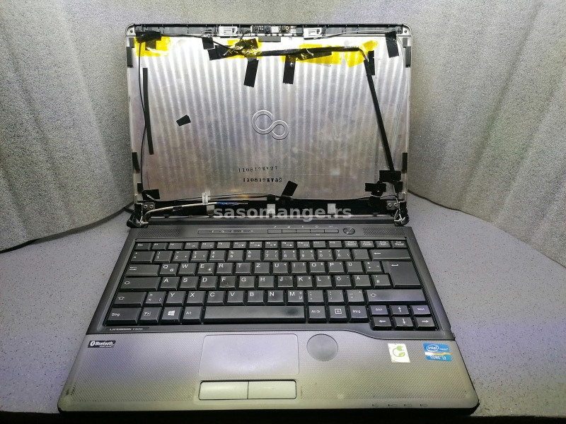Fujitsu Lifebook S792, i3