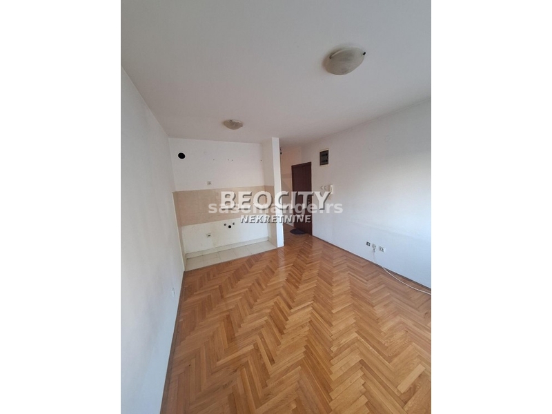 Novi Sad, Liman 4, Bulevar Cara Lazara , 0.5, 20m2