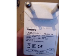 Philips punjac 5,6v 2,68A