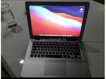 Lap Top Apple Macbook Air 13.3 I5-Top stanje