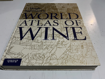 Hugh Johnsons World atlas of wine