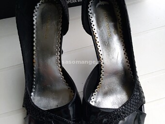 H&amp;M crne kozne sandale ,broj 38 ,kao nove